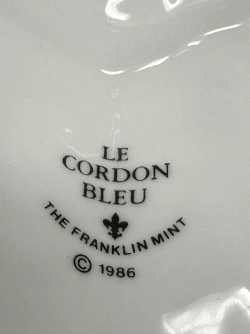 LE CORDON BLEU LAMB Butterflies Porcelain Mould Wall Decor Franklin Mint